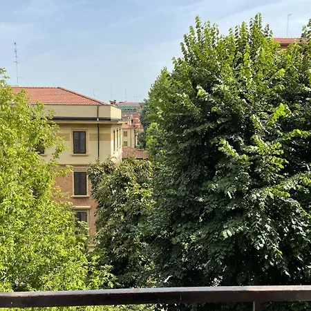 Apartament Est