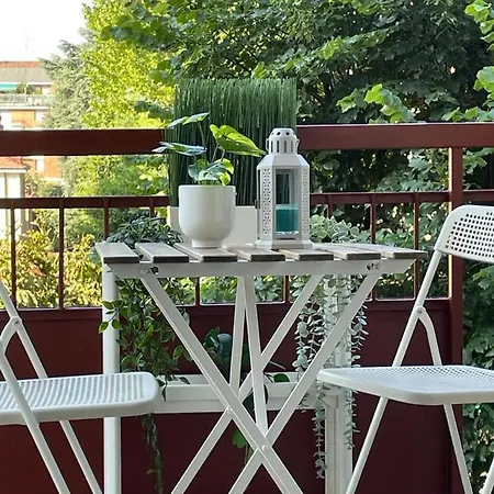 Apartament Est *