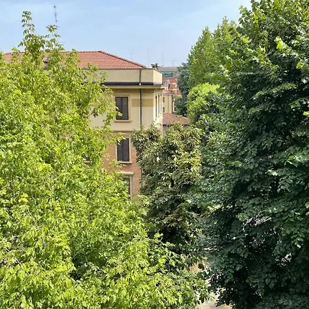 Apartment Est *